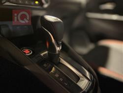 نيسان فيرسا